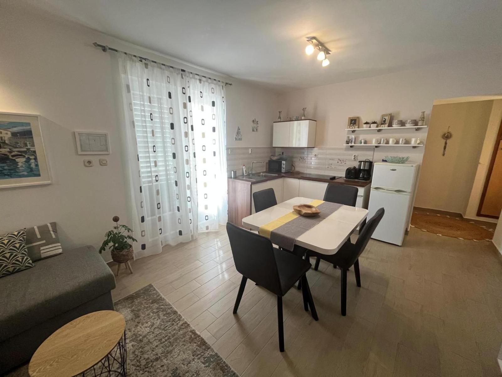 Apartmani Anica Risika Eksteriør bilde